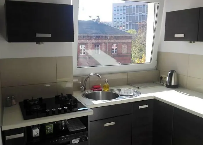 Powstancow Wielkopolskich 12 アパート *