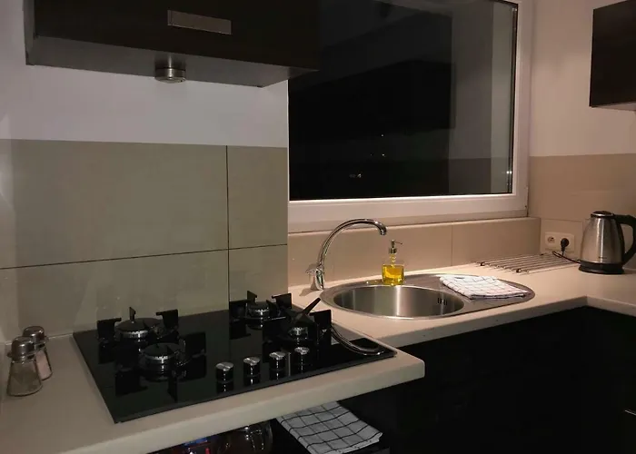 アパート Powstancow Wielkopolskich 12