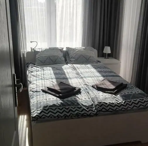 Powstancow Wielkopolskich 12 * Poznan